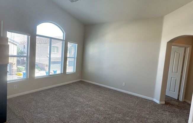 Spacious 2 Bedroom Townhome with Garage