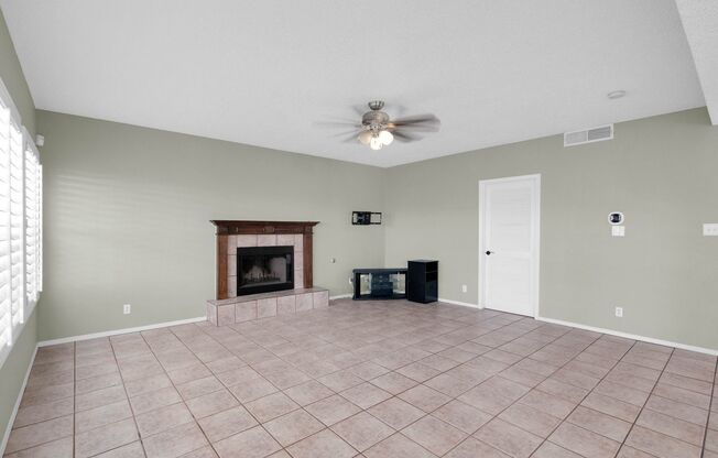 3 bedroom, 2.5 bath home in West El Paso!