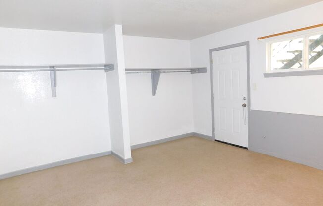 Studio, 1 bath, 373 sqft, $525, Unit 10