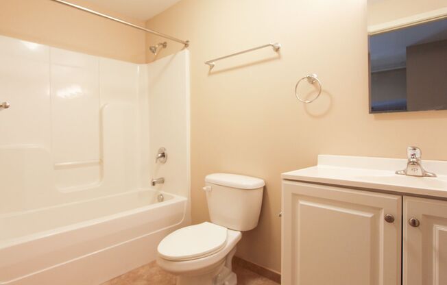 2 beds, 2.5 baths, 1,700 sqft, $1,950, Unit 410