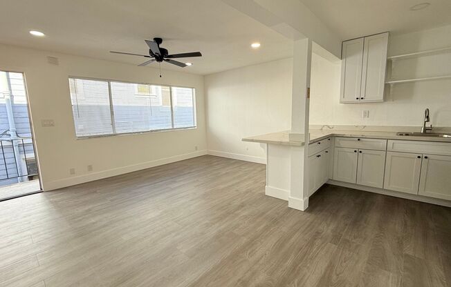 1 bed, 1 bath, $1,650, Unit 512 Foothill Blvd Apt 4