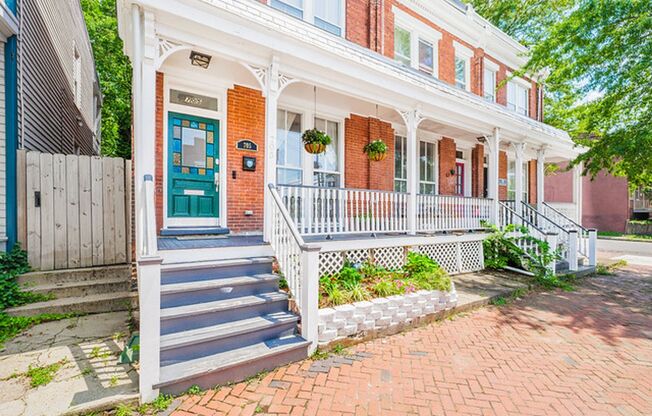 Beautiful historic Church Hill Rowhome for rent