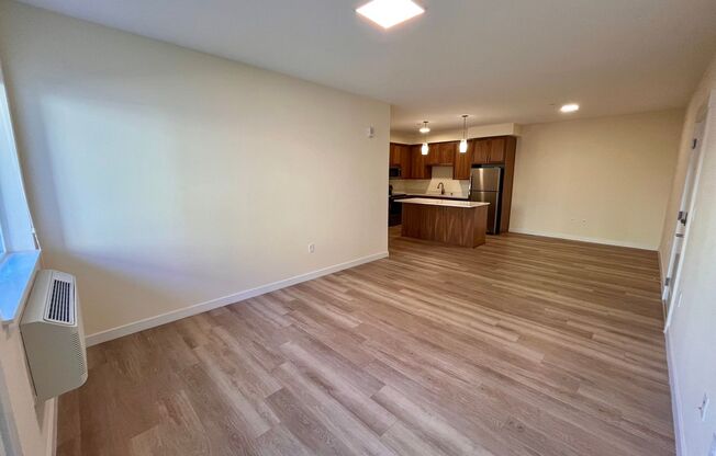 2 beds, 1 bath, $1,875, Unit E104