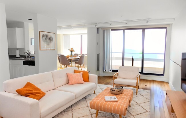 2 beds, 2 baths, 1,180 sqft, $3,200, Unit 13K