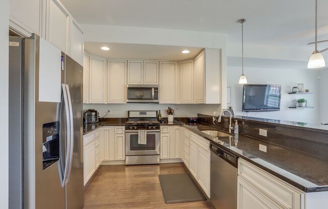 3 bed 2.5 bath Townhome in Northwest Denver