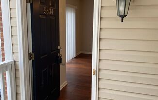 1 bed, 1 bath, 779 sqft, $1,050, Unit 5334 R