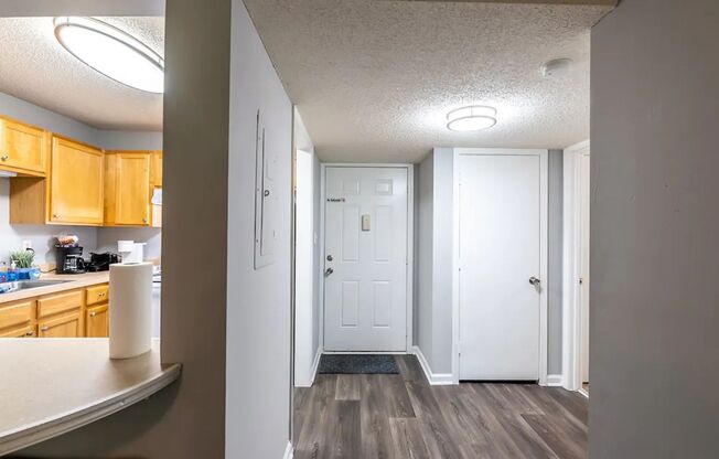 1 bed, 1 bath, 800 sqft, $1,200, Unit 9B