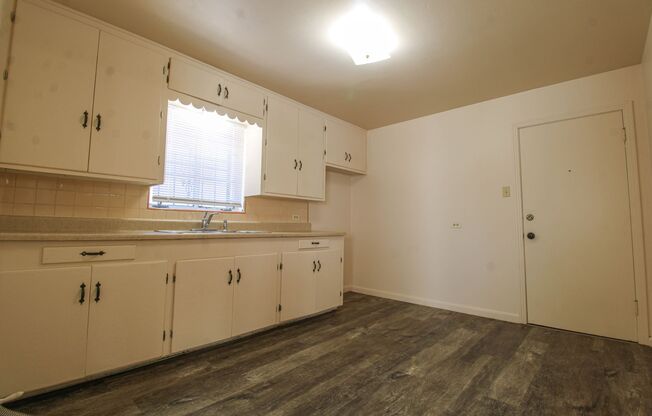 3 beds, 1 bath, $1,475