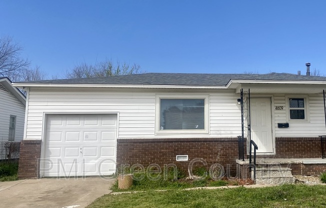 4609 W 3 ST