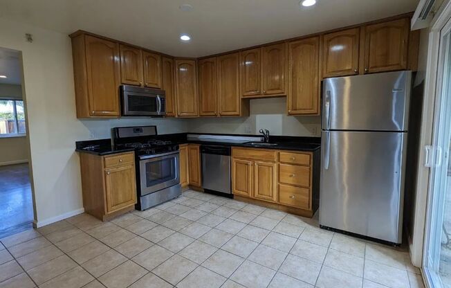 $3095 - Quiet Mountain View 2 Br / 1 Ba apartment in North Whisman Neighborhood