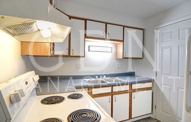 2 beds, 1.5 baths, 1,008 sqft, $899, Unit 293 ORVILLE STREET