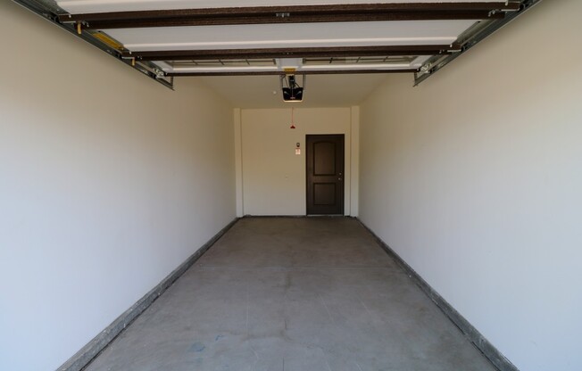 1 bed, 2 baths, 1,030 sqft, $2,395, Unit 604-302