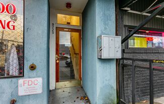 5225 South Tacoma Way