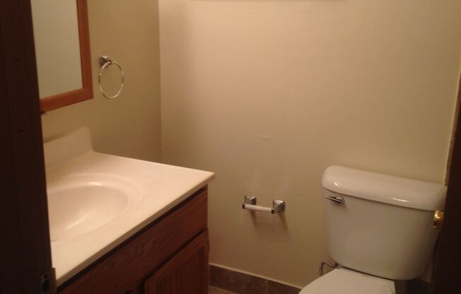2 beds, 1 bath, 800 sqft, $1,019, Unit 8034 - 202
