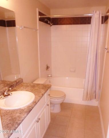 3 beds, 2 baths, 1,093 sqft, $1,850