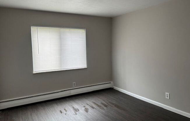 1 bed, 1 bath, 560 sqft, $825, Unit 605-22