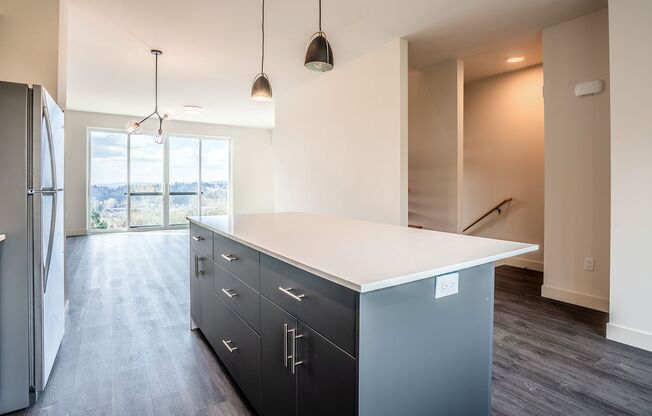 Skyridge Townhouses – Modern 3-Story Living in South Seattle’s Bryn Mawr‑Skyway, Stylish,and  Spacious