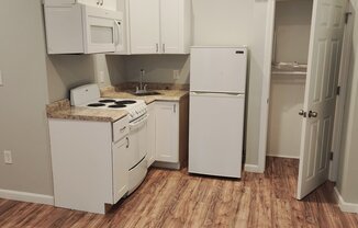 776 MAIN ST