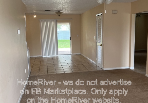4221 SW 7 PL