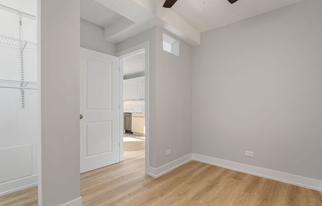 2 beds, 1 bath, 430 sqft, $2,200, Unit 5F