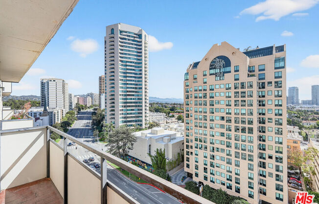 2 beds, 2 baths, 1,352 sqft, $4,895, Unit 1514