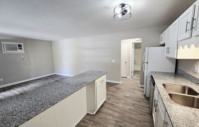 1 bed, 1 bath, 675 sqft, $1,059, Unit 002