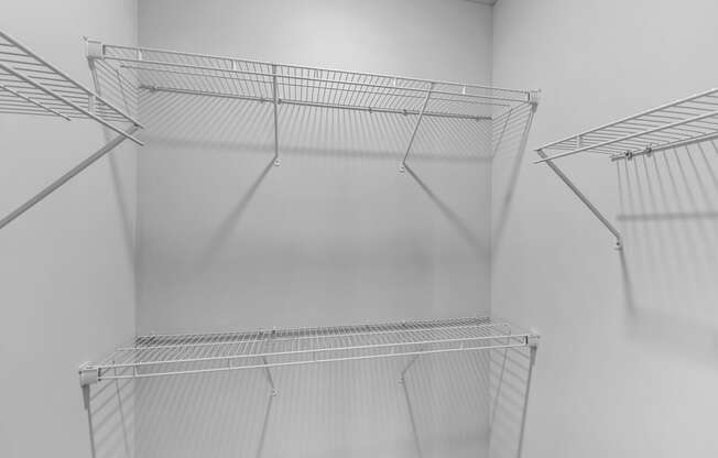 Walk In Closet at Harbor Pointe, New Jersey