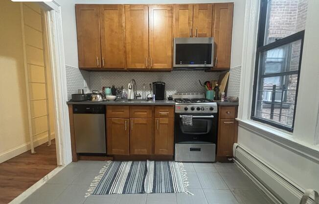118 18 QUEENS BLVD