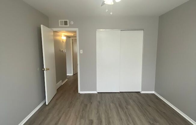 $200 Off 1ST Month Rent May Special! Freshly updated 2-bedroom apartment in Florissant!