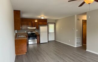 2 beds, 2 baths, $1,295