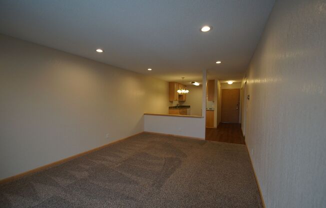 1 bed, 1 bath, $1,374, Unit 419