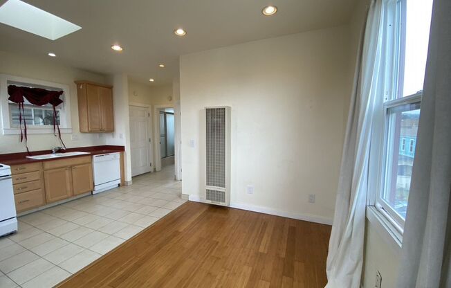 1 bed, 1 bath, $1,895