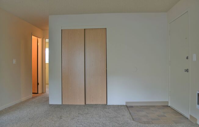2 beds, 1 bath, 785 sqft, $1,295, Unit FQ 319