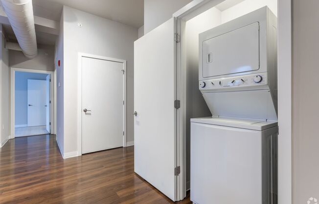 1 bed, 1 bath, 499 sqft, $1,425, Unit HA-715
