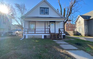 3 Bed 1.5 Bath Fully Remodeled House