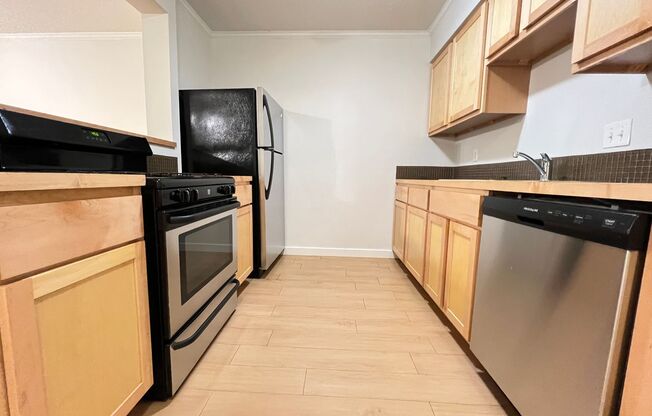 1 bed, 1 bath, 720 sqft, $1,229, Unit BOU-206