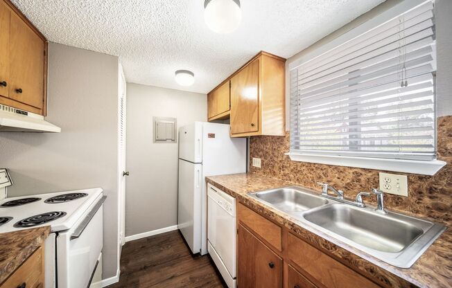 1 bed, 1 bath, $1,150, Unit UNIT F