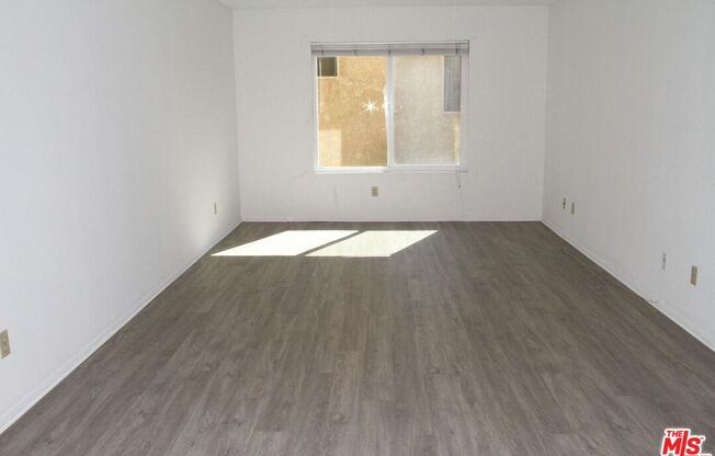 3600 BAGLEY AVE