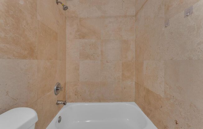 1 bed, 1.5 baths, 693 sqft, $1,950, Unit 208