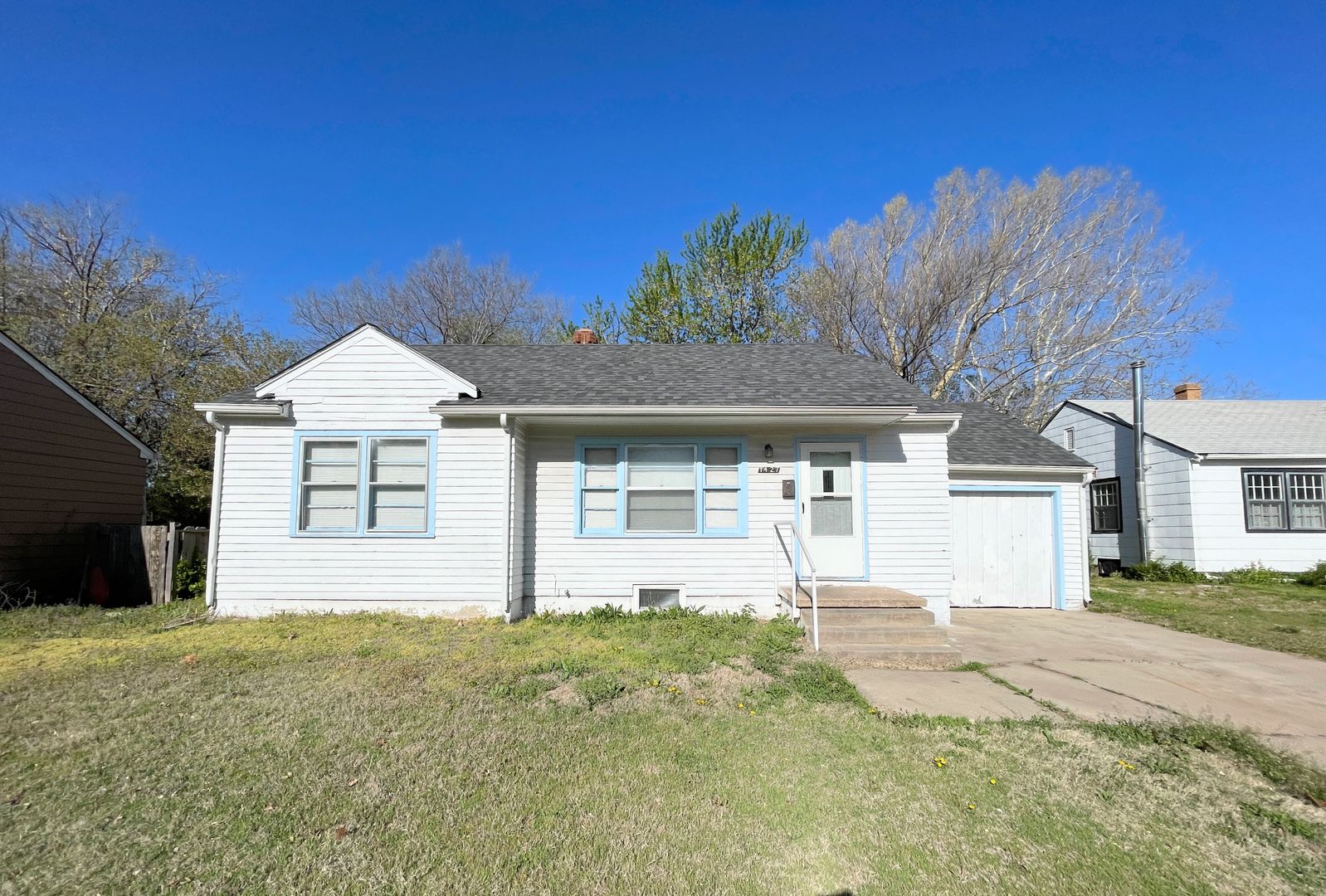 Cozy 3 Bed 2 Bath Home with Basement in Wichita