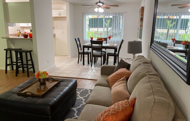 Topanga Apartments