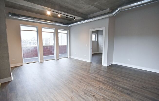 2 beds, 2 baths, 975 sqft, $4,450, Unit 3833-310