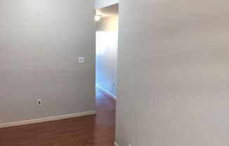 3 beds, 1 bath, 1,000 sqft, $1,250, Unit Unit 3