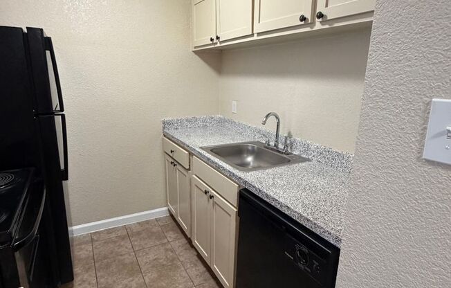 1 bed, 1 bath, 682 sqft, $905, Unit 714