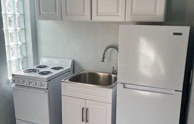 1 bed, 1 bath, 475 sqft, $775, Unit 4060 4