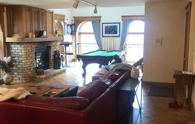 443 W EUGENIE ST