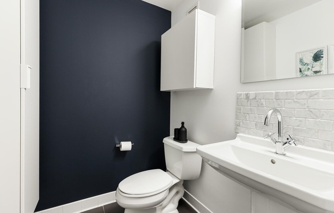 2 beds, 1.5 baths, 1,056 sqft, $4,200, Unit 520