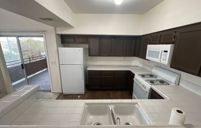 Adajio Community ( Vegas Dr at Buffalo)  2 Bed 2 Bath 1 Parking upstairs