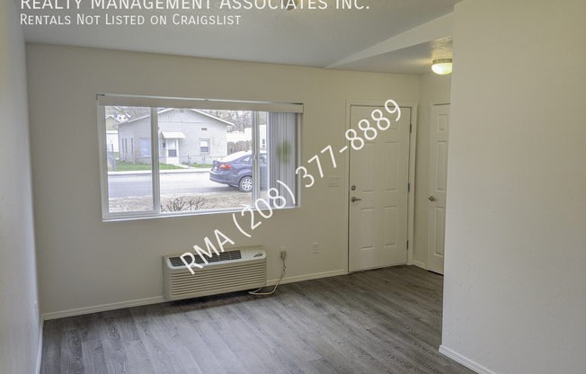 1927 N 32 ST