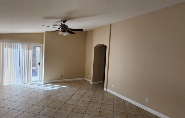 Great single Story Home in Southwest location!